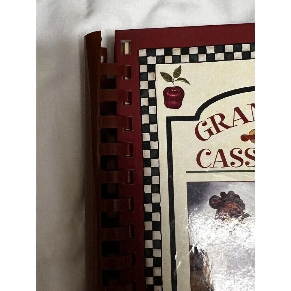 Grandma's Casseroles Home-Style‎ Favorites Spiral Bound Cookbook Rooster